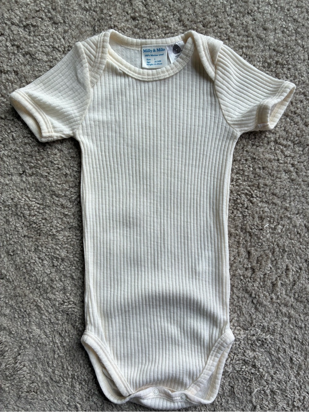 100% Merino Wool Cream Ribbed Short-Sleeve Onesie Bodysuit by Mily & Milo